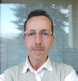 stoyan momov